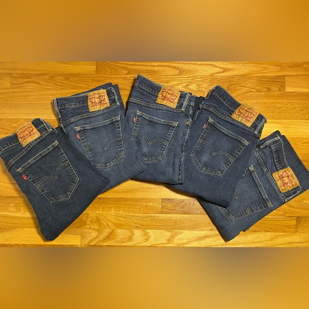 Levi’s Men’s 514 qty5-sold as a lot only. Excellent condition.